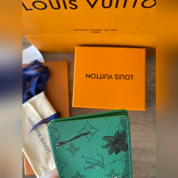 Louis Vuitton Green Slender Wallet - Picture 11 of 11